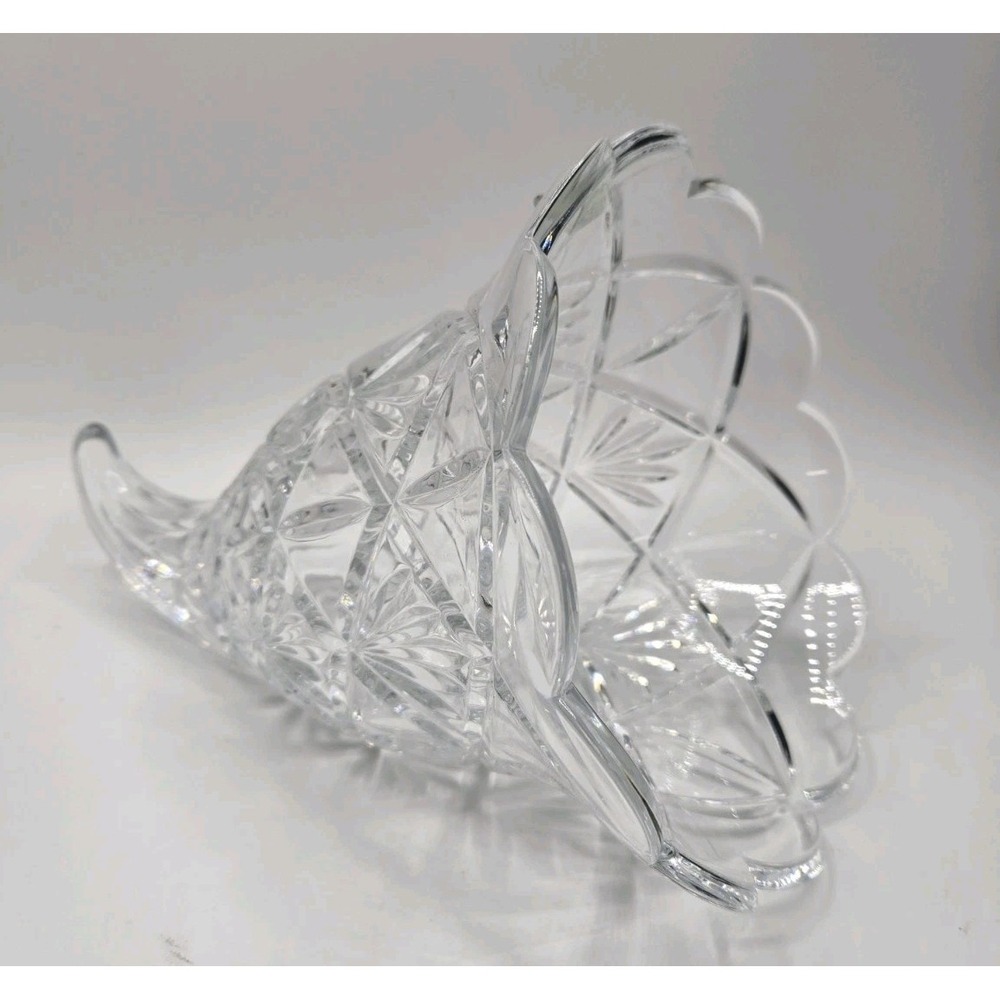 BEAUTIFUL CRYSTAL CORNUCOPIA CENTERPIECE 11" HORN OF PLENTY HAND-CUT CRYSTAL